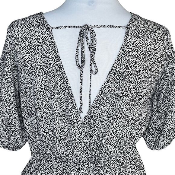 SIENNA Sky Puff Sleeve Deep V-back Printed Poly Chiffon Ruffle Hem Mini Dress - Picture 3 of 7